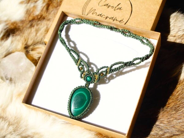 Gargantilla o collar con Malaquitas