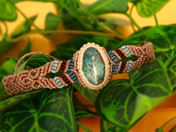 Pulsera brazalete con Azurita.