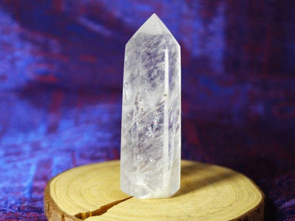 Punta de Cuarzo Phantom con Arcoíris. Pulido. 💎
