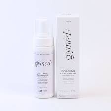 Foaming cleanser met aminozuren