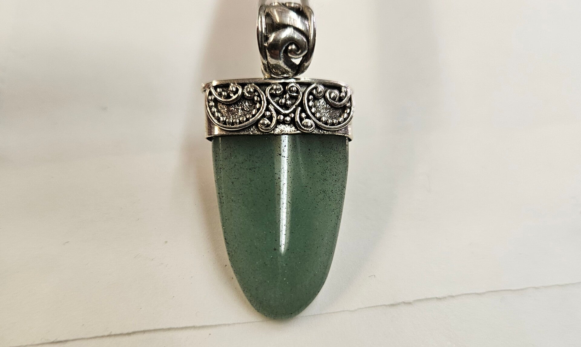 Pendentif argent jade