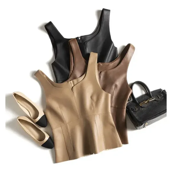 Capospalla in vera pelle, gilet piccolo con tracolla