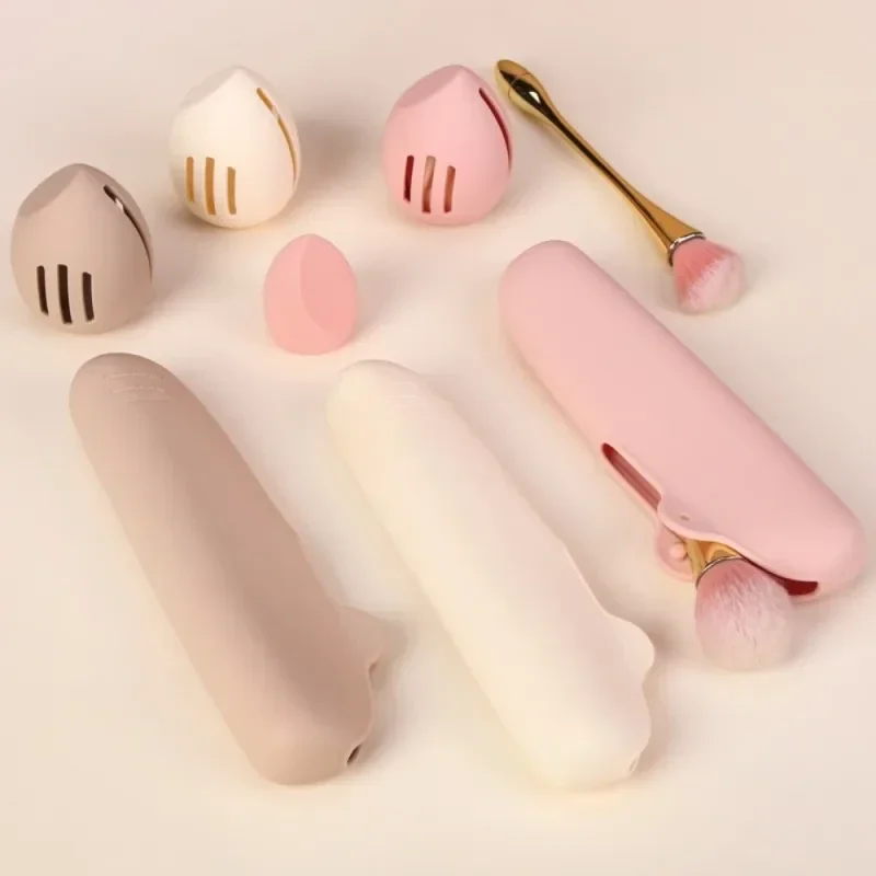Borsa portaoggetti portatile in silicone per articoli di moda e bellezza.