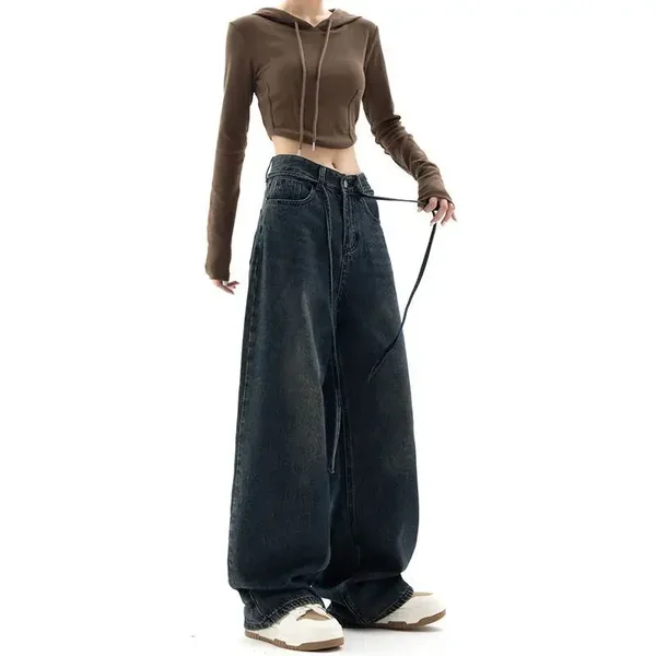 Jeans da donna, modello dritto, ampio, gamba larga