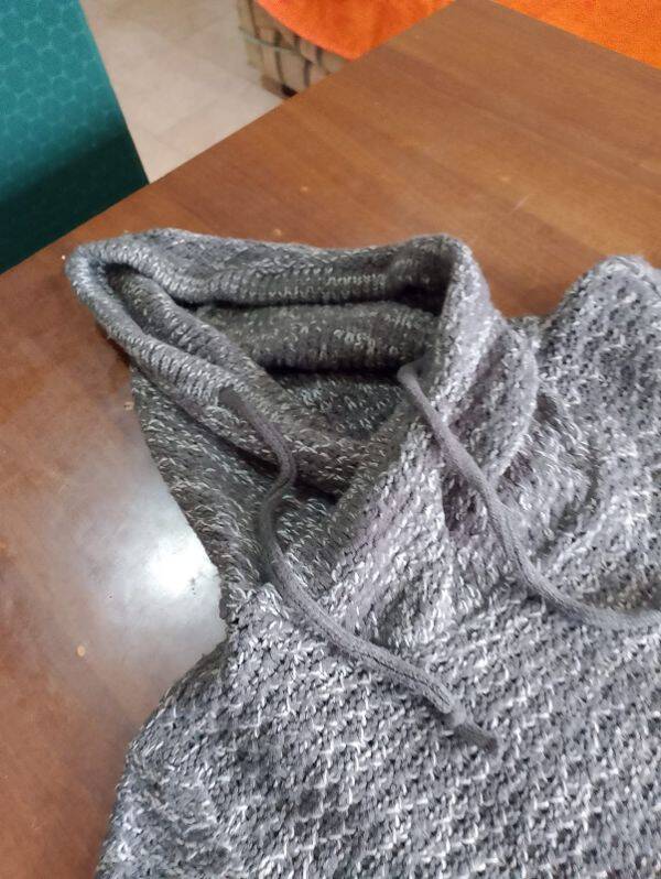 Maglione unisex con cappuccio taglia M mistolana