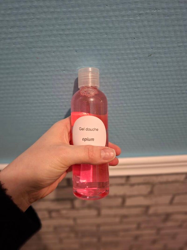 Gel douche black opium