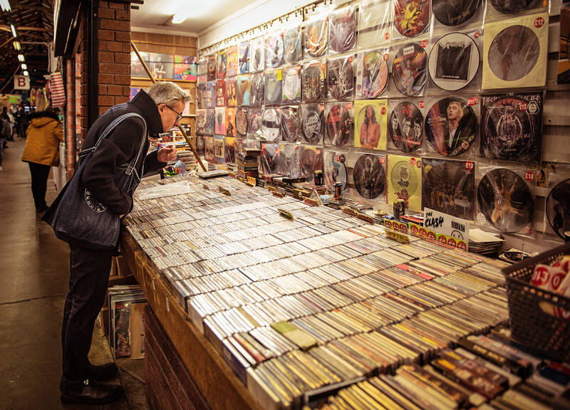 Documentary photos by Sofia Conti and david cross, from a stroy about U.K. retailers,