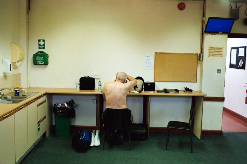 examples of british documentary photography, engish photographs and photojournalism,