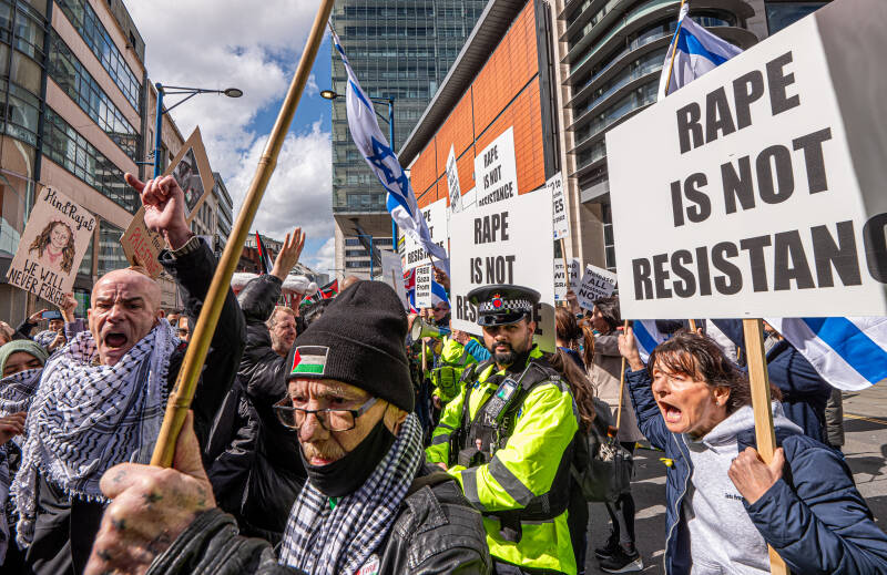 article about gaza invasion, from photo magazine Humanity, online