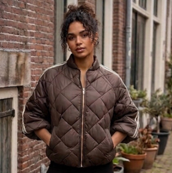 Warm Chocoladebruin: De 3/4-Mouw Puffer