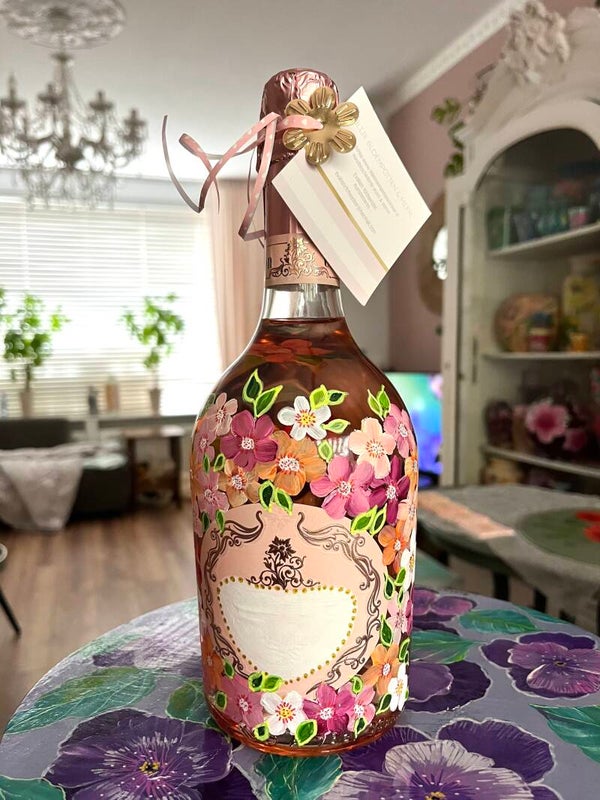 Handbeschilderde fles Rosé.                   🌷🌼