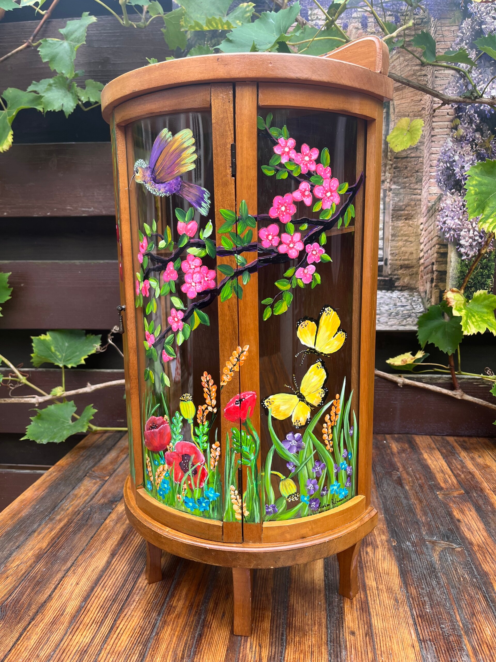 Handbeschilderd kastje