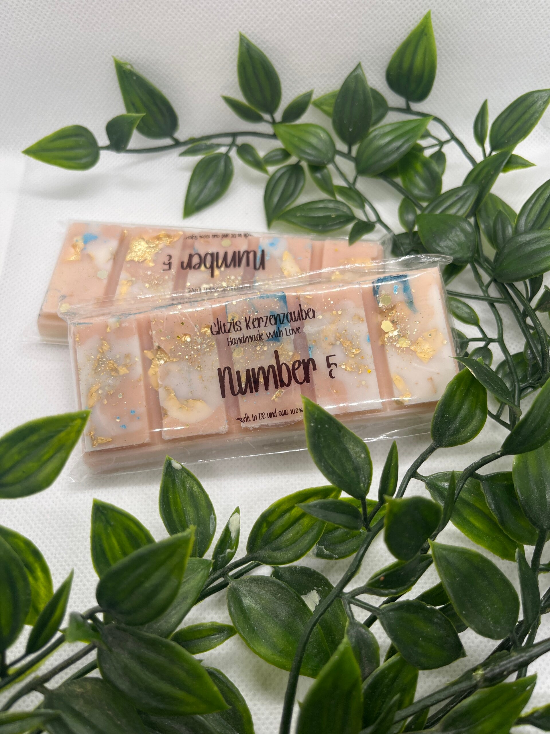 Number 5 Type Wachs Melts Man