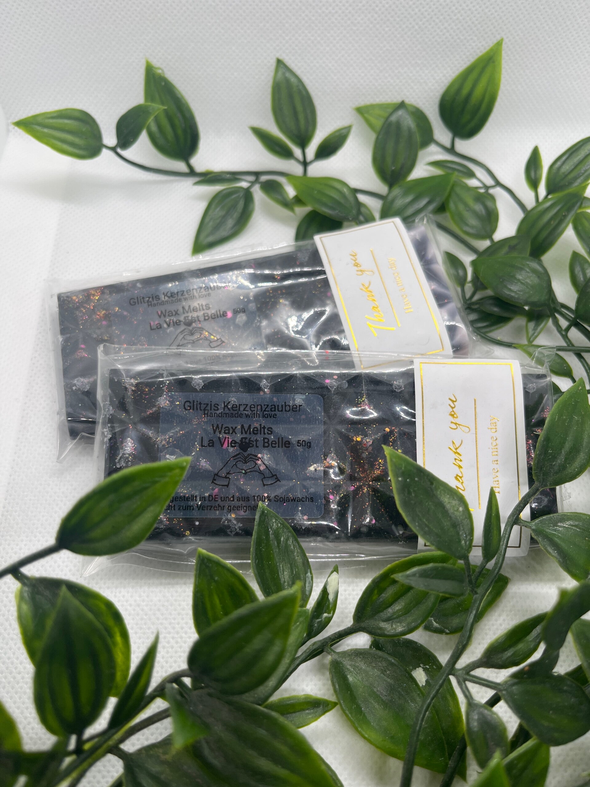 Wachs Melts La Vie Est Belle Woman