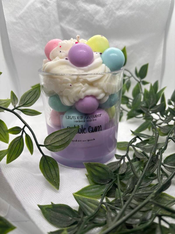 Bubble Gum Lila Candle