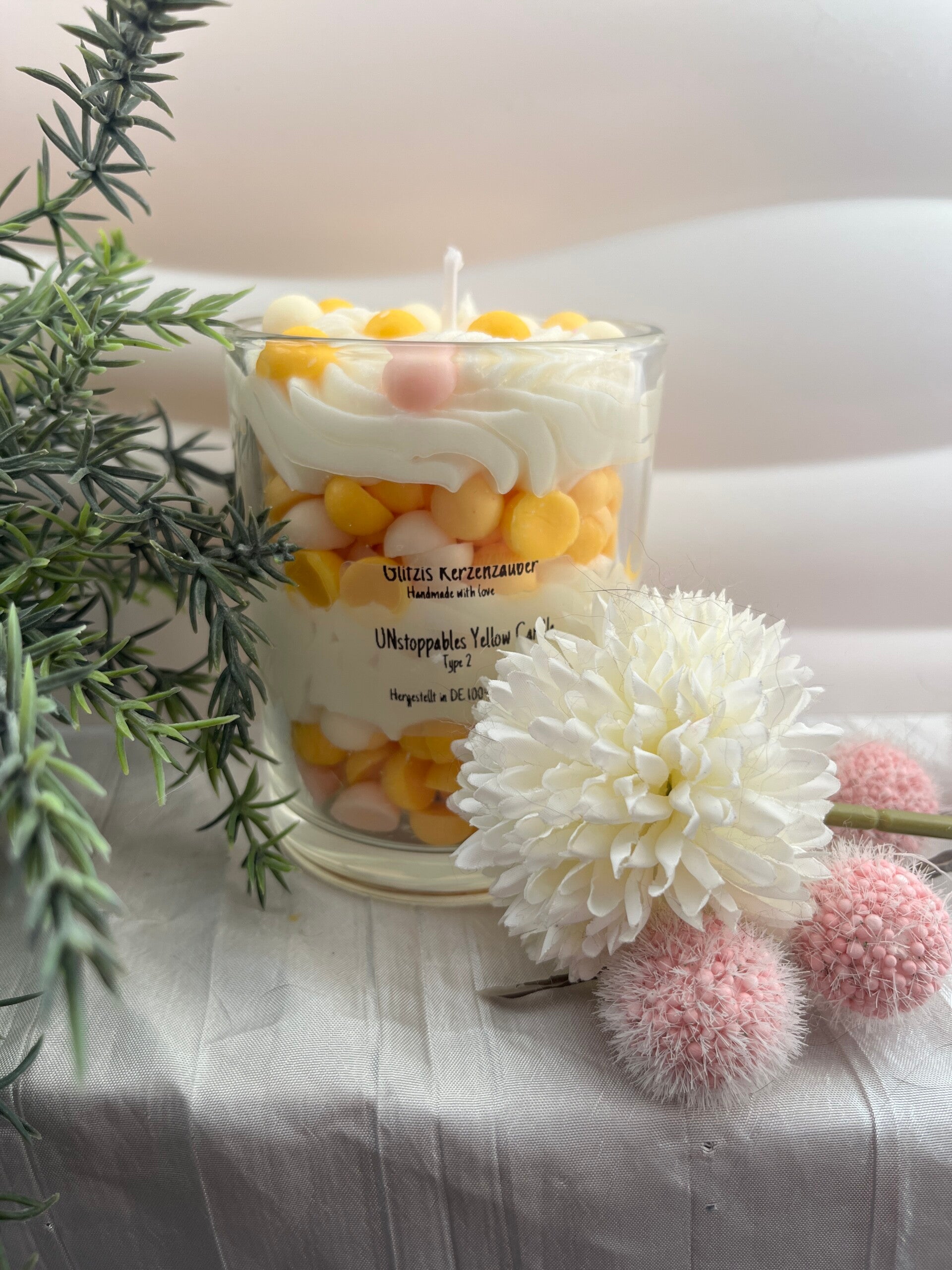 UNstoppables Yellow Candle