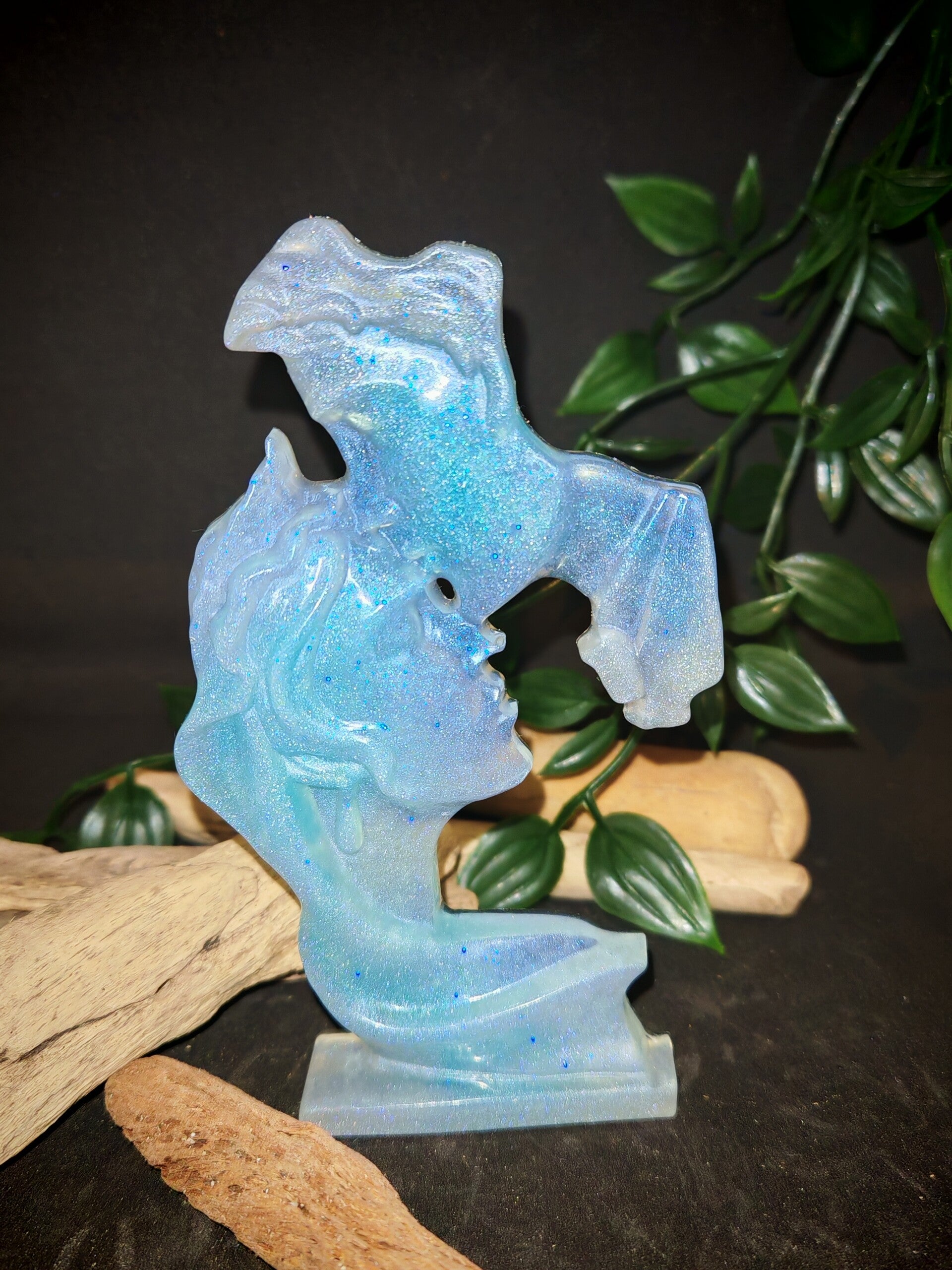 Statuette couple bleu et blanc nacré