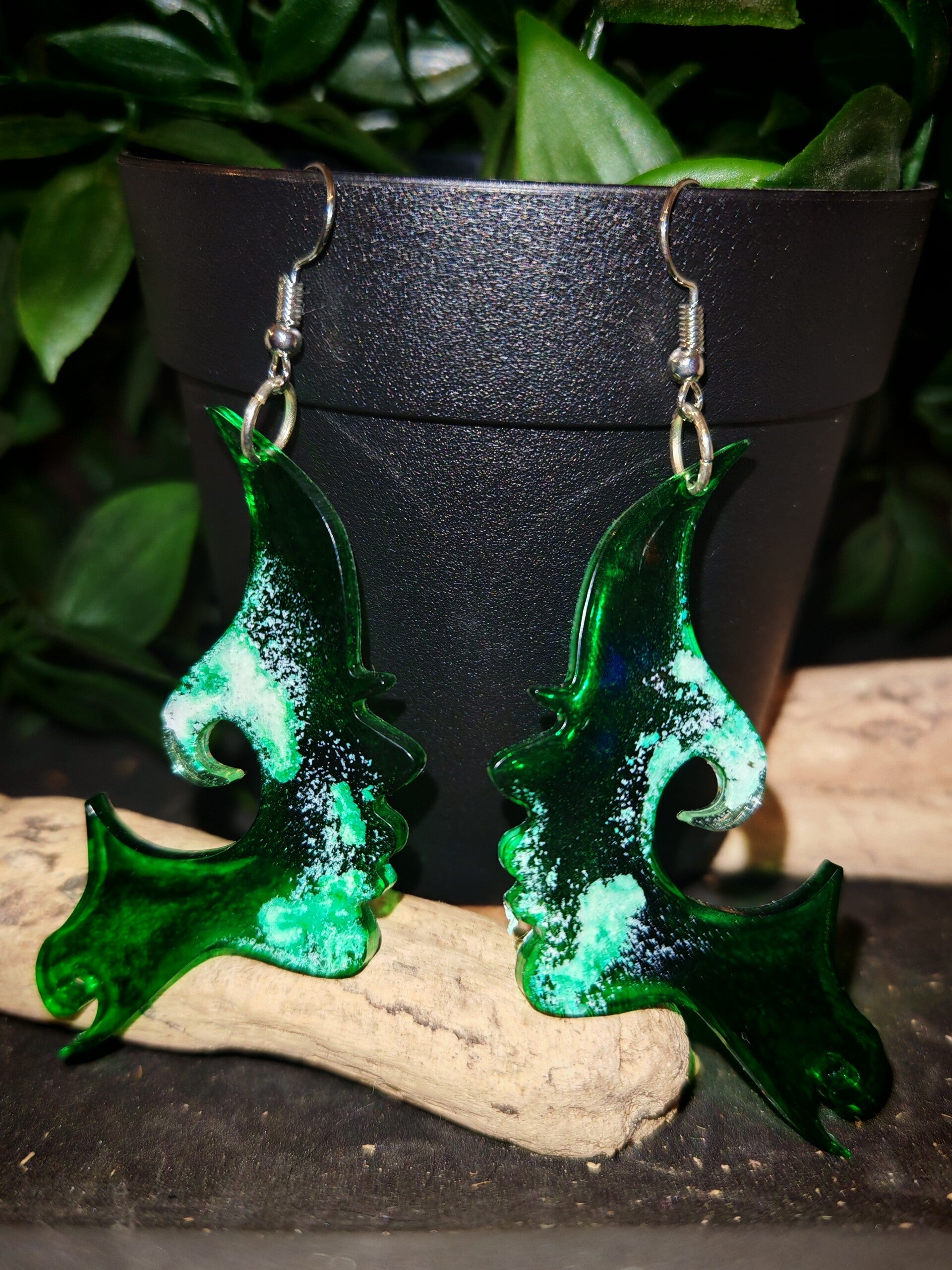 Boucle d'oreille doux visage verte