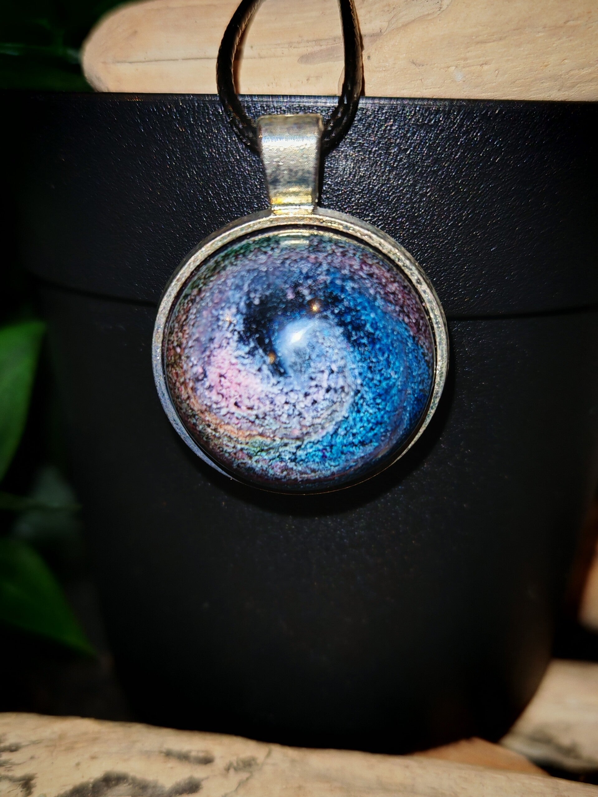 Collier galaxy bleu mauve