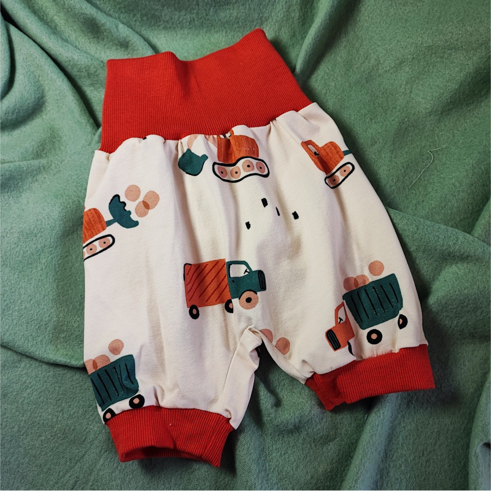 Pumphosen kurz Größe 74/80