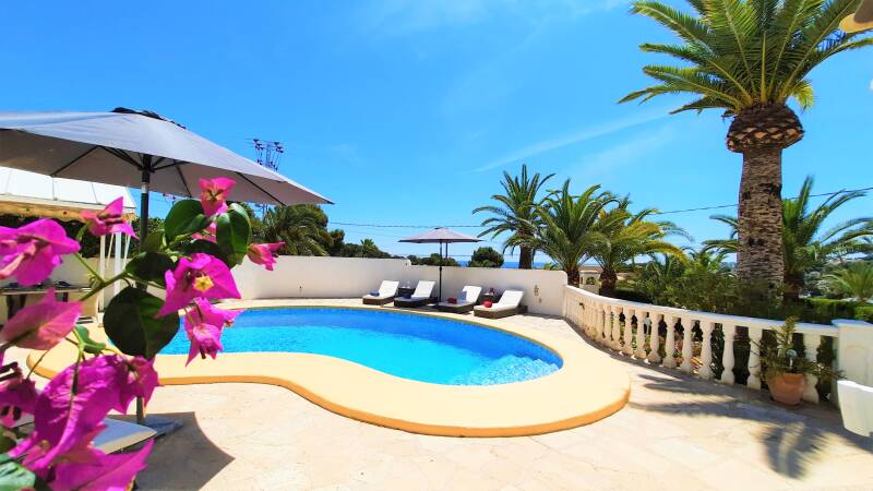Villa Alegria Moraira terras zwembad1