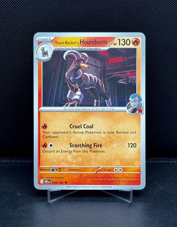 Team Rocket’s Houndoom 038/182