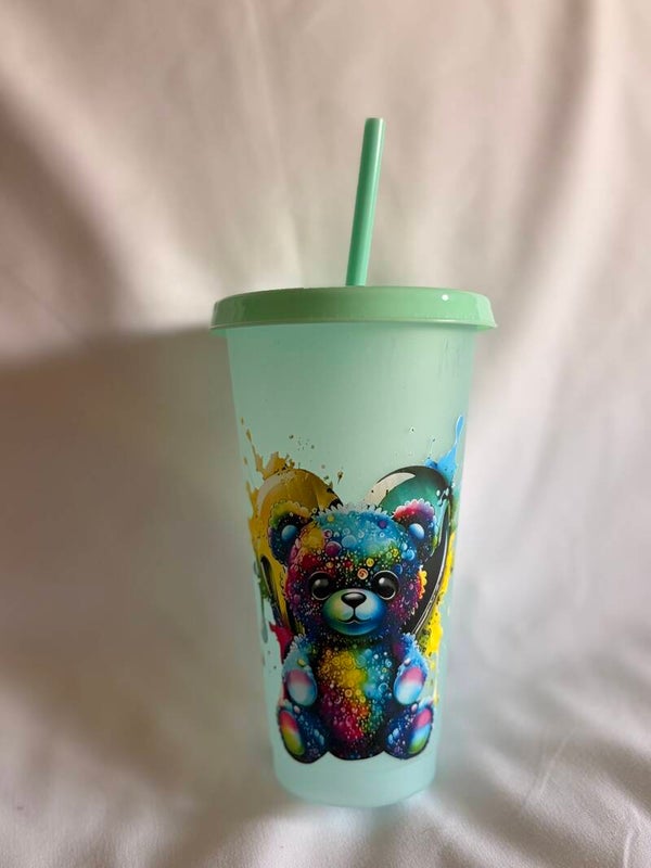 Colour-Changing Teddy Bear Beaker with Vinyl Design – Cute Rainbow Bear Cup with Straw