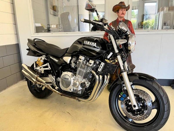 Yamaha XJR 1300 SP 2002