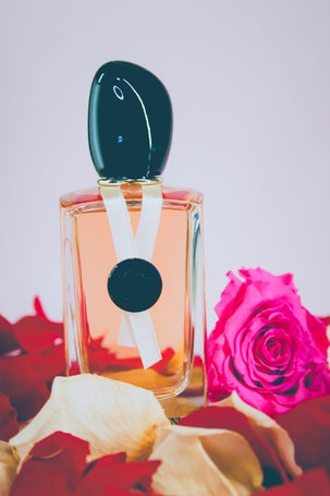 Van Cleef & Arpels Rose Rouge perfume bottle