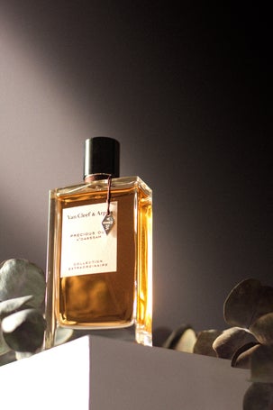Van Cleef & Arpels Precious Oud perfume