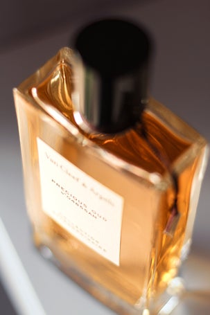 Van Cleef & Arpels Precious Oud perfume