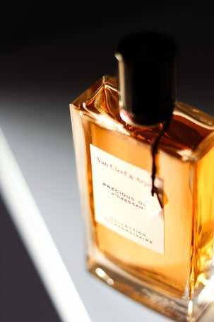 Van Cleef & Arpels Precious Oud perfume