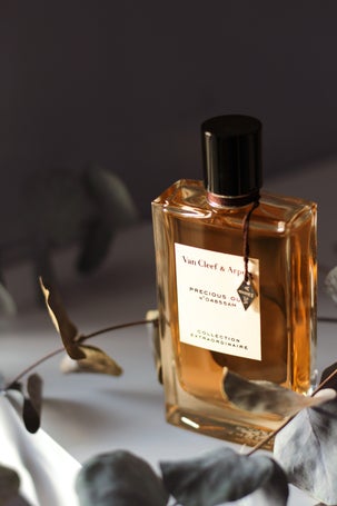 Van Cleef & Arpels Precious Oud perfume