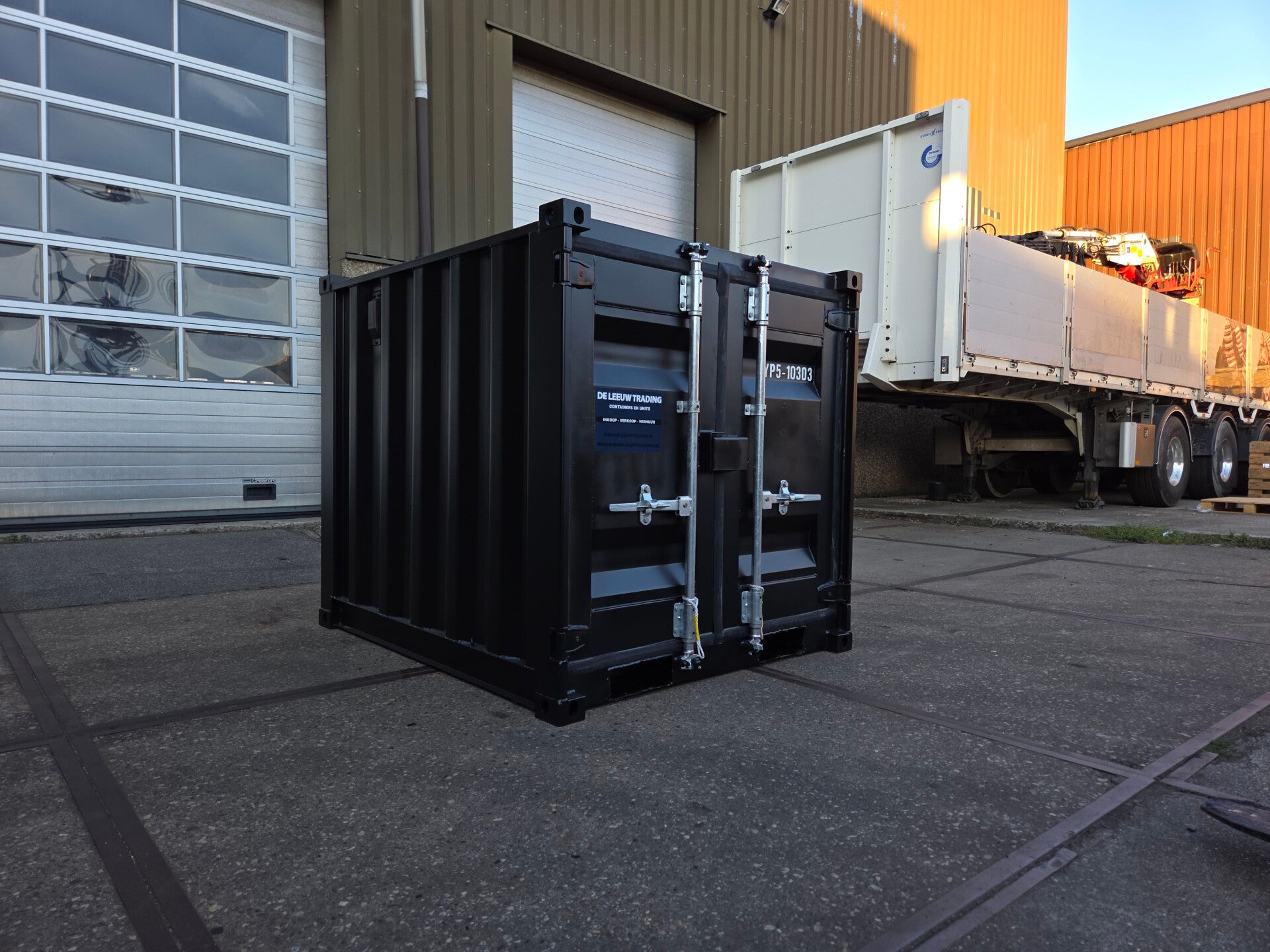 5FT MINICONTAINER - ZWART (RAL9005)
