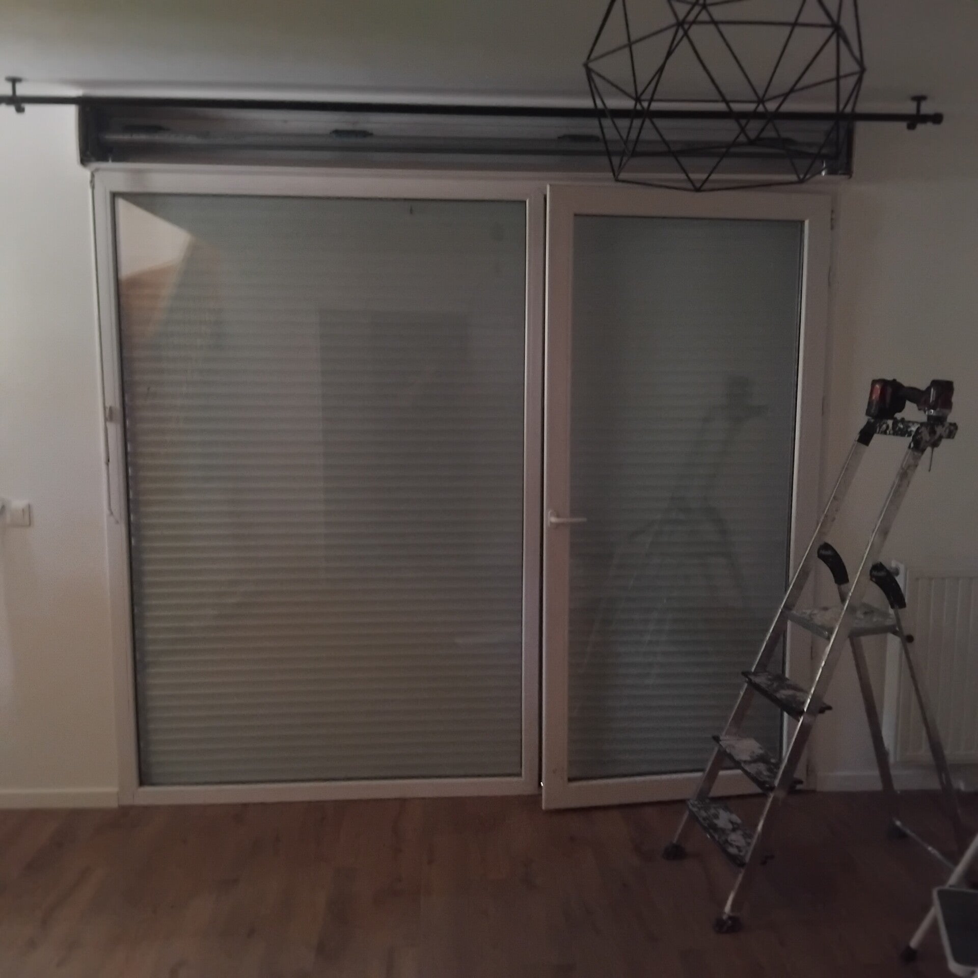 1000051900-standard.jpg