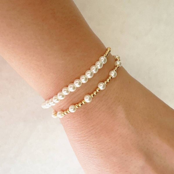 Gold and pearl bracelet