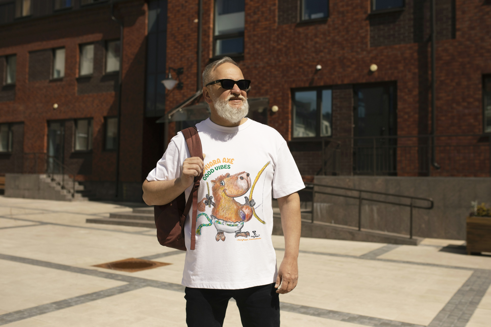 Capivara Capoeira T-Shirt - Unisex fit