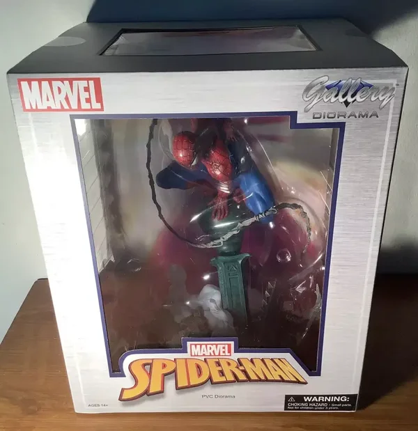 Marvel Gallery Comic Spider-Man Statue: