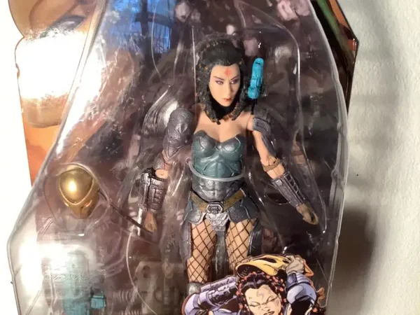 MACHIKO PREDATOR FIGURE / NECA