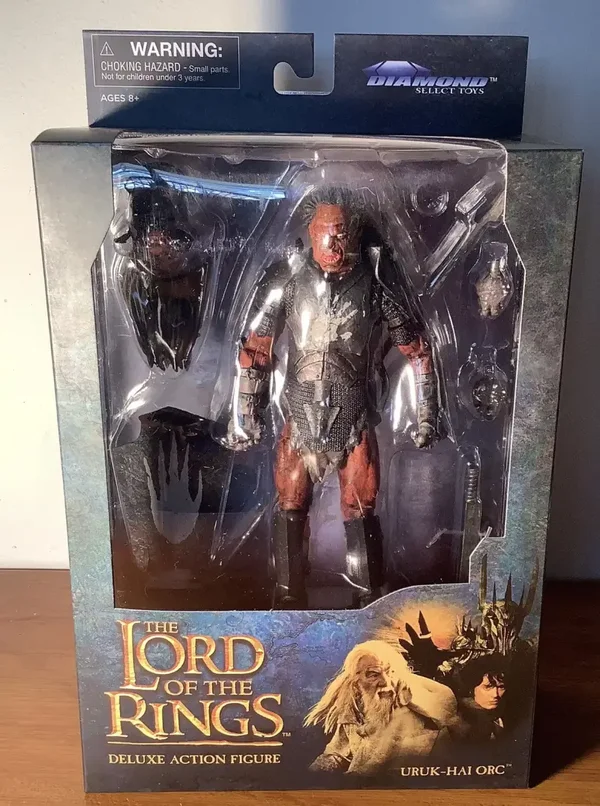 URUK-HAI-ORC THE LORD OF THE RINGS FIGURE / DIAMOND SELECT.