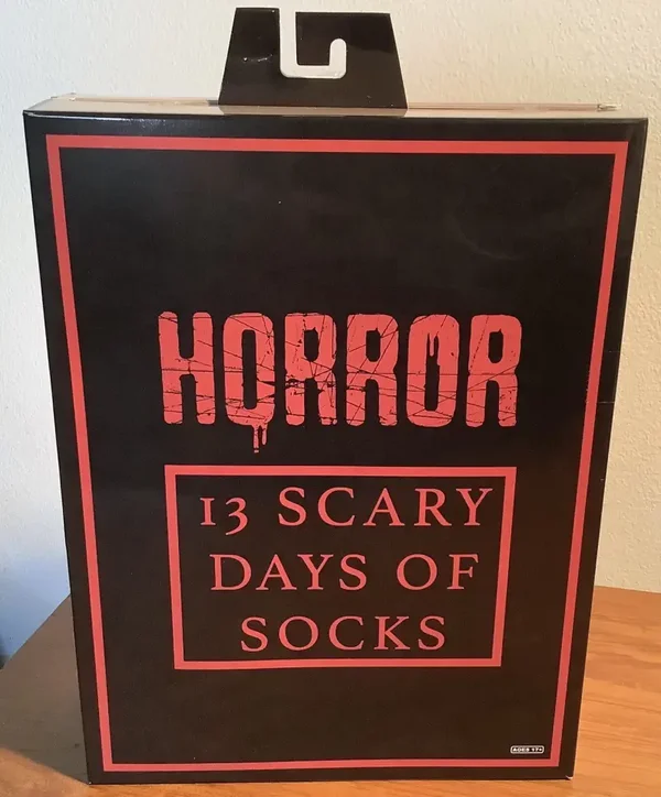 HORROR ICONS 13 DAYS OF SCARY SOCKS BOXED SET