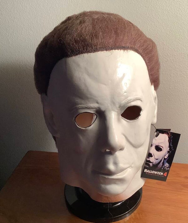 Halloween 4: The Return of Michael Myers Poster Mask: Trick or treat Studios