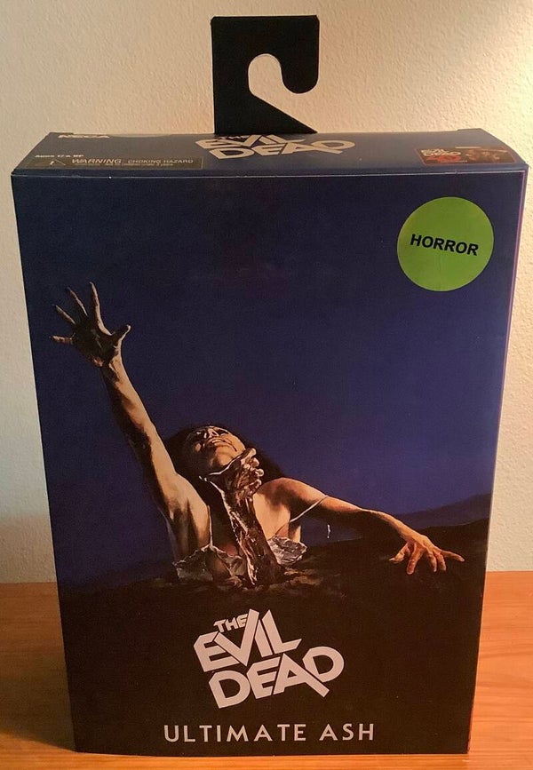 The Evil Dead Ultimate Ash Figure / Neca