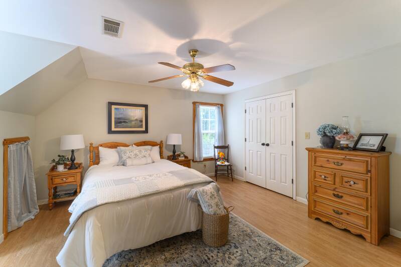 bedroom-3-a-standard.jpg