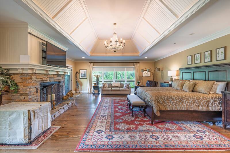 master-bedroom-1-standard-kwfc8r.jpg