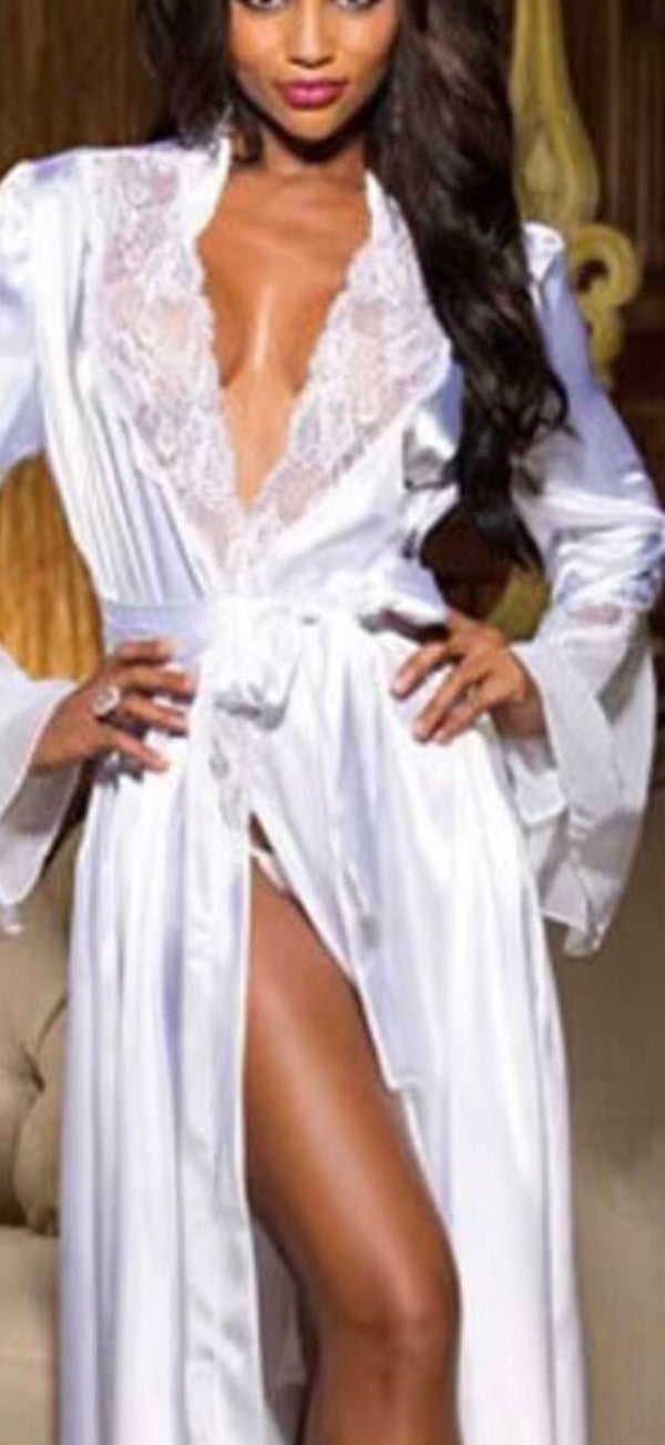 The Bridal Glow Robe