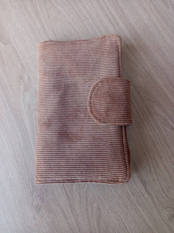 [Prix Réduit] Portefeuille en velours - Modèle unique (17 cm)