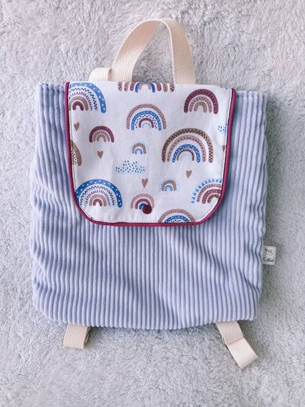 Sac à dos enfant évolutif – Motif Arcs-en-ciel – Fait main