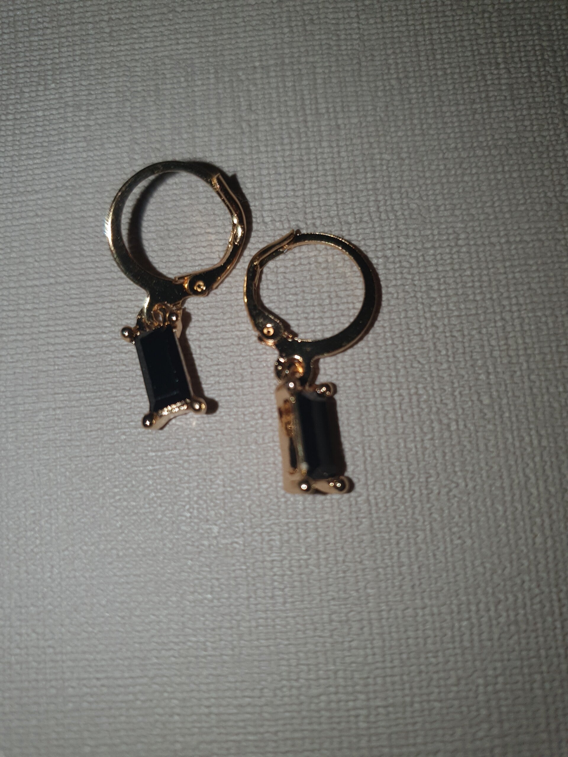 Oorbellen steentje 2