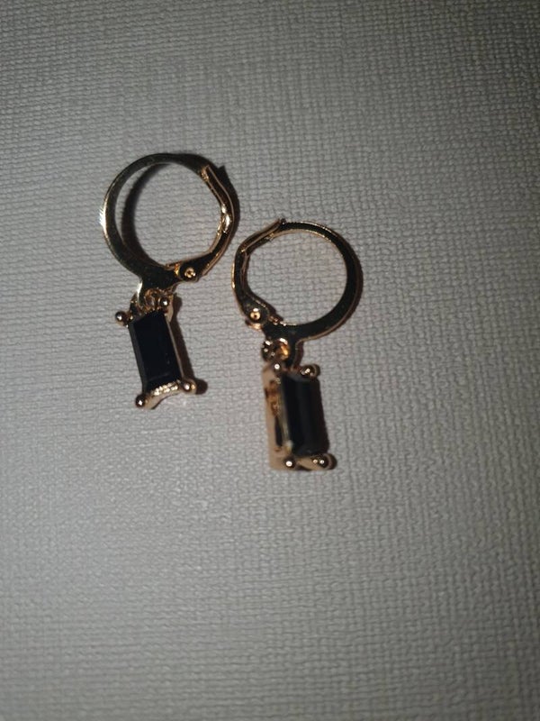 Oorbellen steentje 2